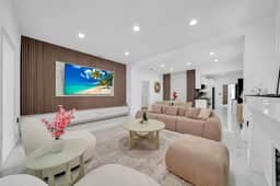 Luxury Villa Allegra 5BR Steps to Wynwood - Image 3