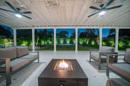 New Luxury Villa Bianca Pool, Movie Theatre, Fire Pit - Image 4