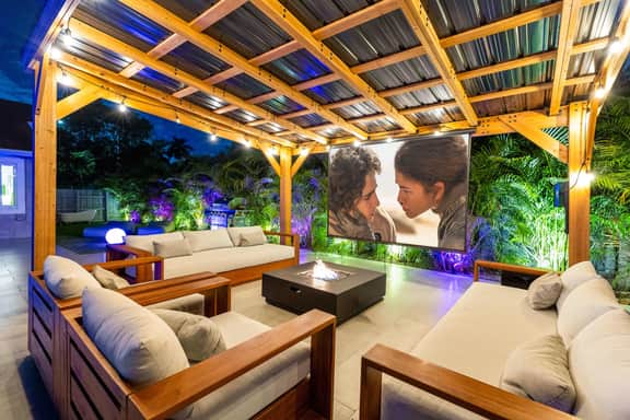 Luxury Villa Serena Heated Pool 15 min to Beach - Image 3