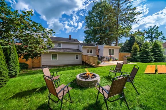 5BR Beach Home | Walk to Cove Beach + Private Yard - Image 1