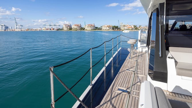 68' Galeon Seven Seas 2025 / Luxury Yacht Charter
