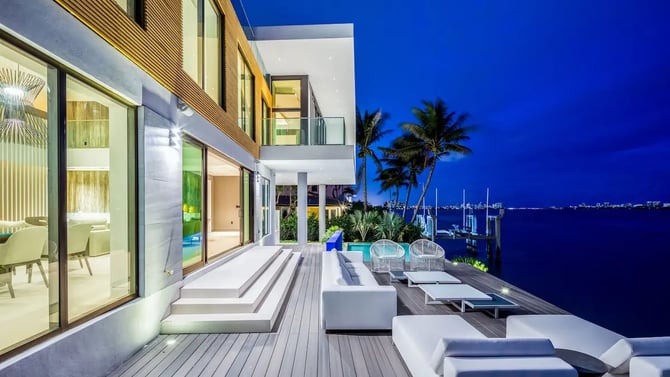 Luxury Villas Near Downtown Miami