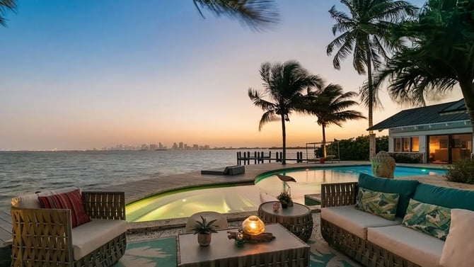 Luxury Villas Near South Beach Miami